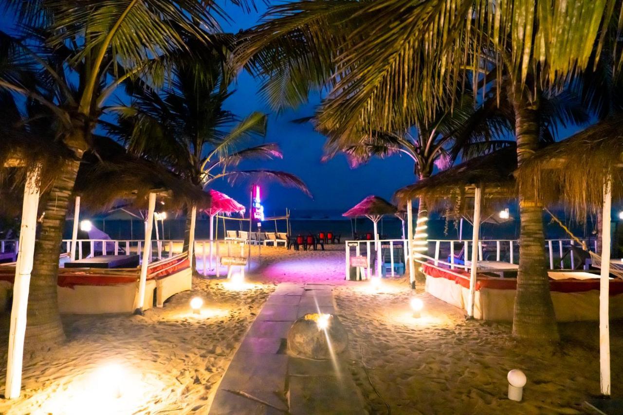 Village Susegat Beach Resort Morjim Exterior foto