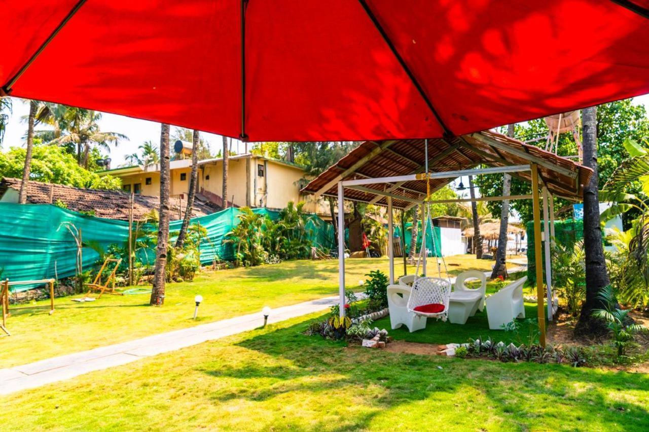 Village Susegat Beach Resort Morjim Exterior foto