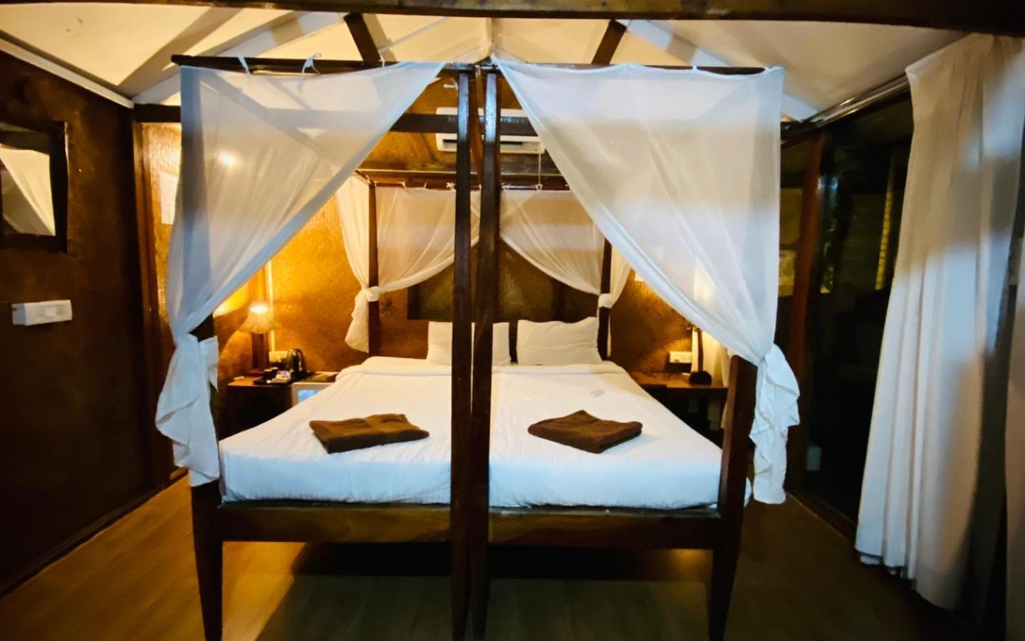 Village Susegat Beach Resort Morjim Exterior foto