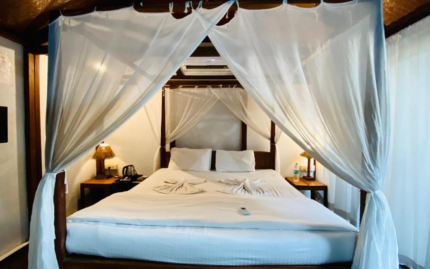 Village Susegat Beach Resort Morjim Exterior foto