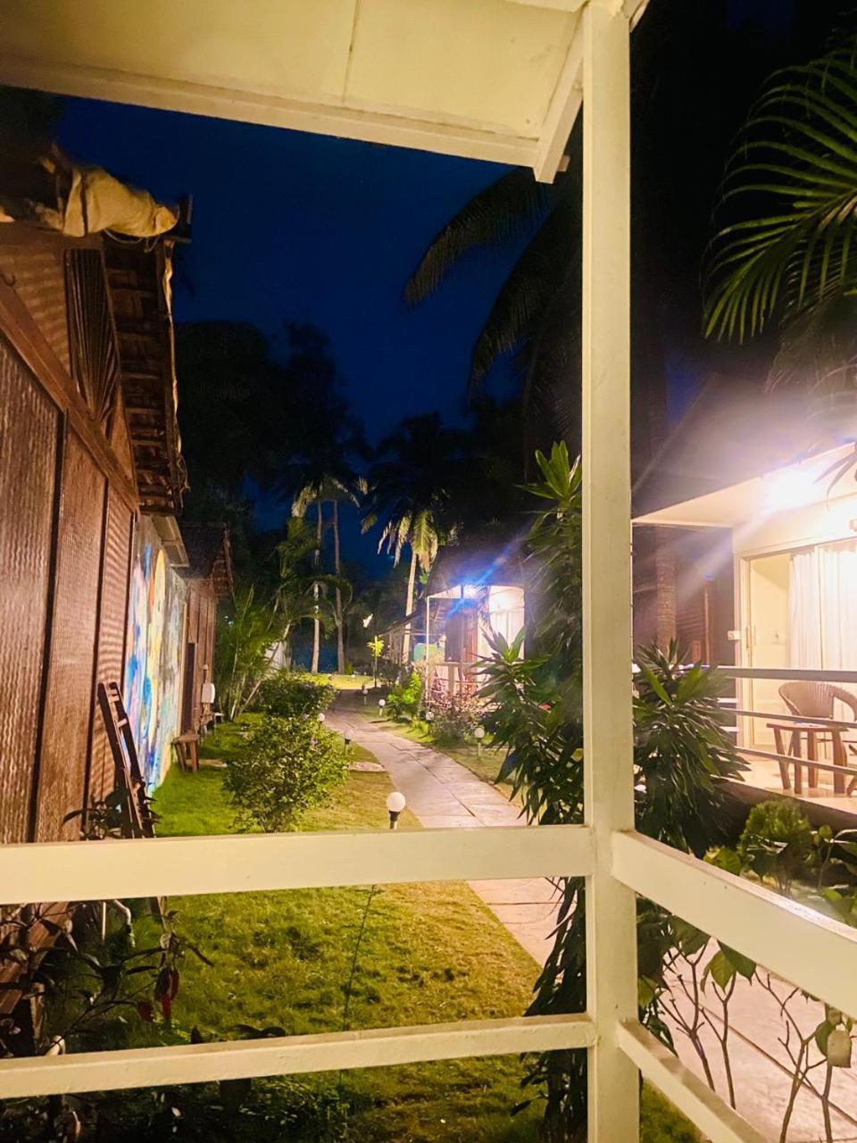 Village Susegat Beach Resort Morjim Exterior foto